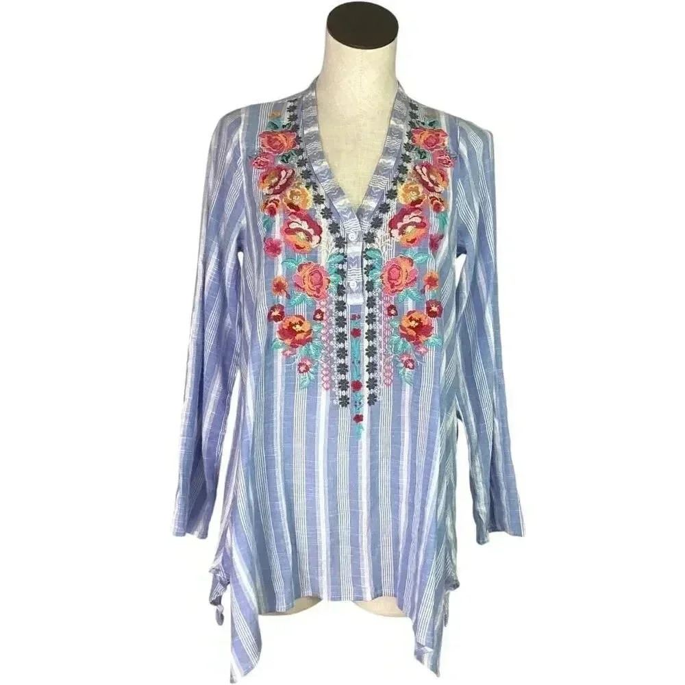 Savannah Jane Top Women S Blue White Floral Embroidered Roll Tab Boho Tunic